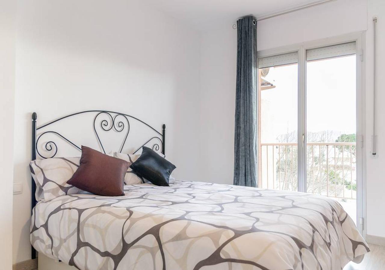 אמפוריבראבה Apartamento Dinasty מראה חיצוני תמונה
