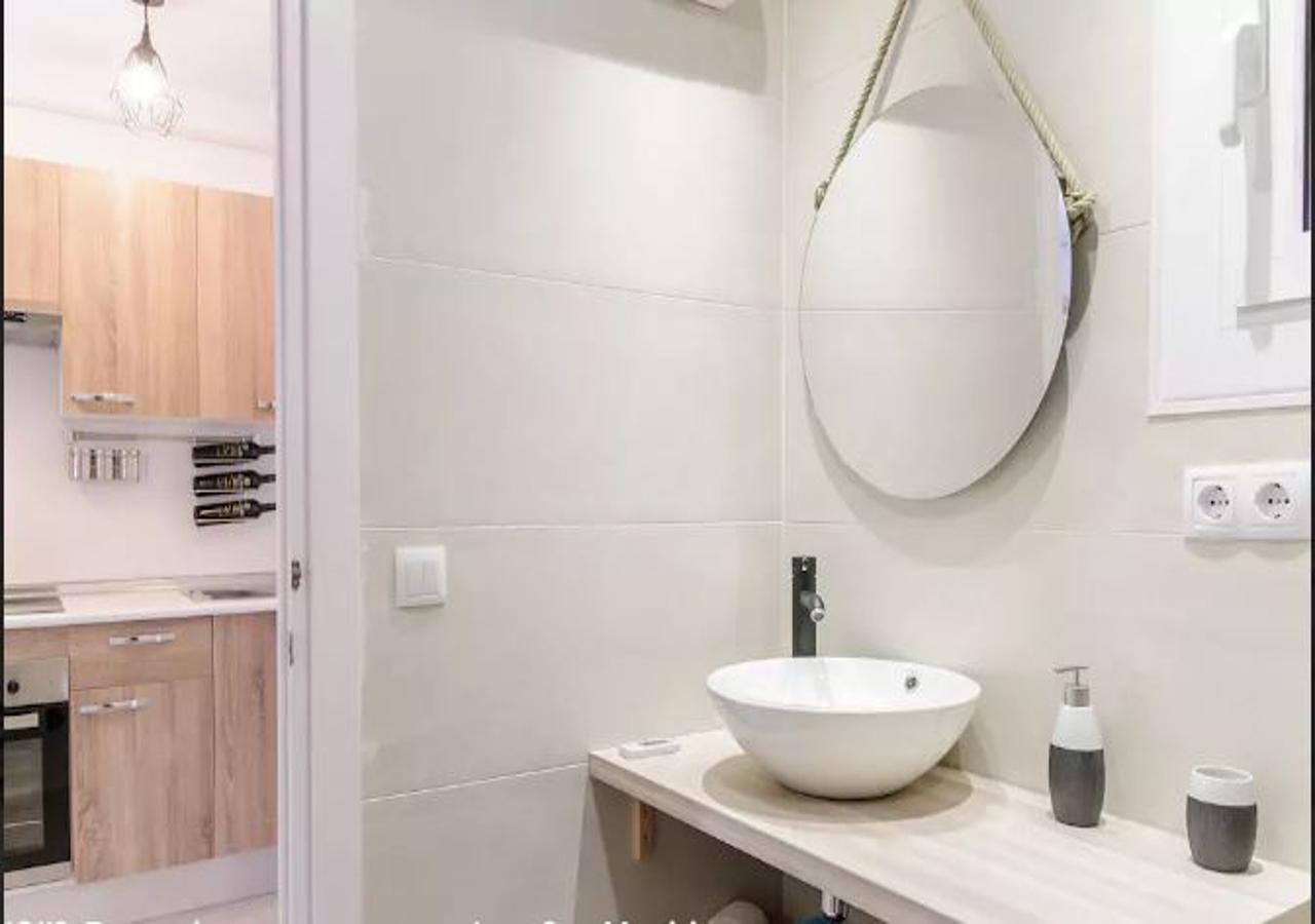 אמפוריבראבה Apartamento Dinasty מראה חיצוני תמונה